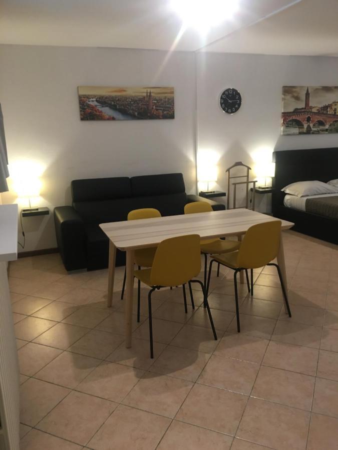 Don Abbondio Apartment Verona Exterior photo